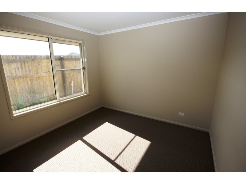 6 Chestwood Cr, Sippy Downs QLD 4556