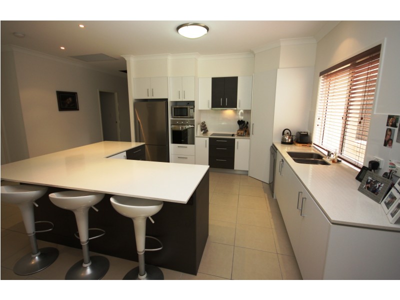 3 Oakdale Dr, Sippy Downs QLD 4556