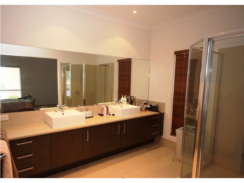 3 Oakdale Dr, Sippy Downs QLD 4556