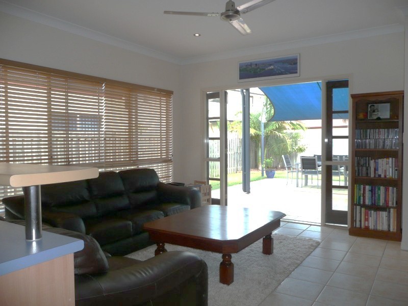 32 Lomandra Dr, Currimundi QLD 4551