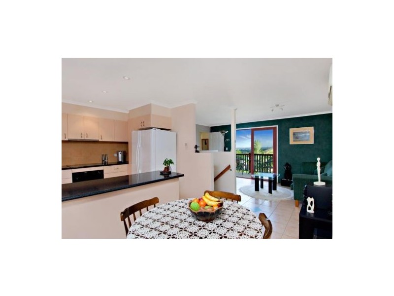 8 / 5 Barnes Drive, Buderim QLD 4556