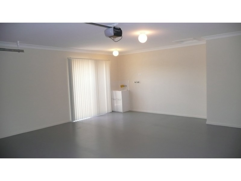 32 Kirsten Dr, Glass House Mountains QLD 4518