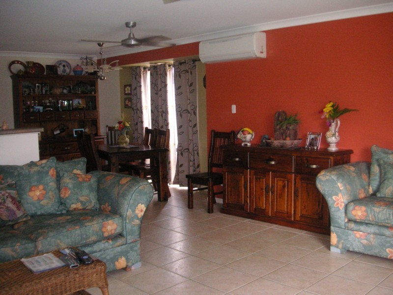 11 Winston Ct, Landsborough QLD 4550