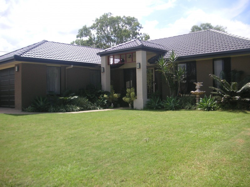 11 Winston Ct, Landsborough QLD 4550