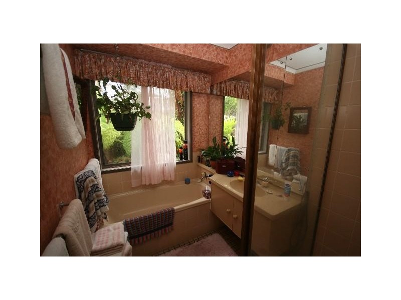 27 St Andrews Dr, Tewantin QLD 4565