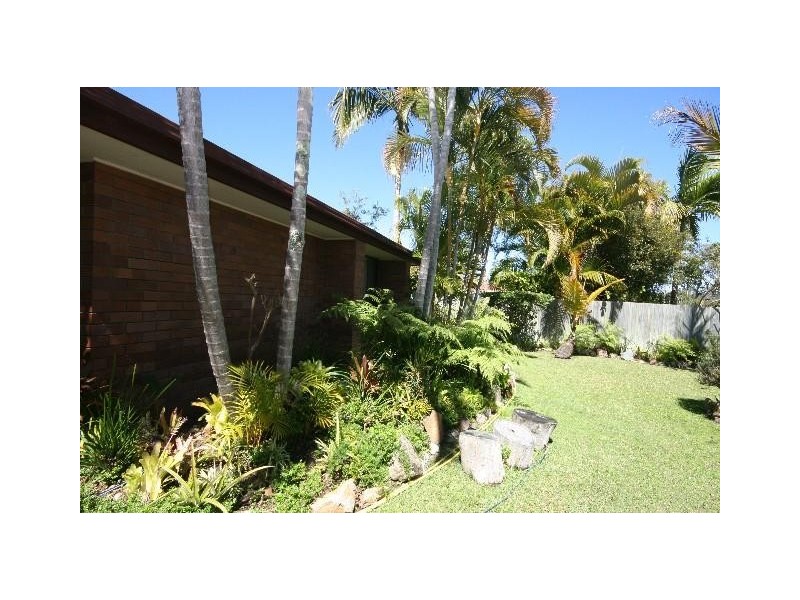 27 St Andrews Dr, Tewantin QLD 4565