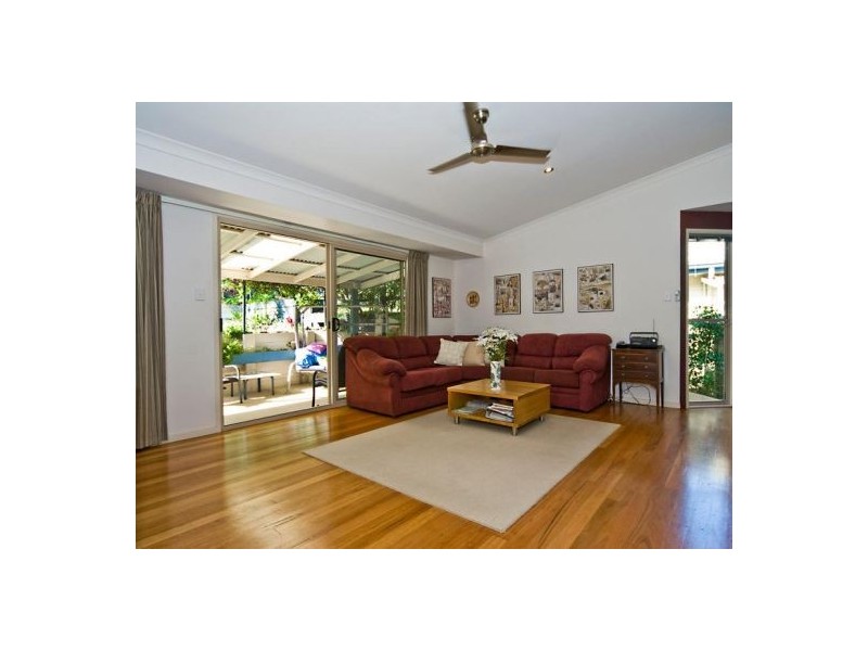 18 Paynter Park Dr, Woombye QLD 4559