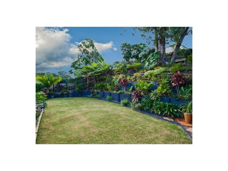 18 Paynter Park Dr, Woombye QLD 4559