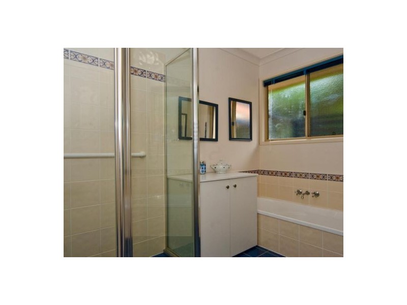 18 Paynter Park Dr, Woombye QLD 4559