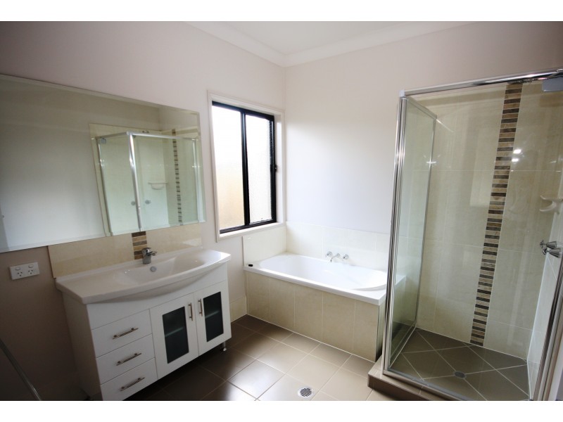 12 Ribbonwood St, Sippy Downs QLD 4556