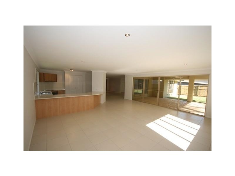 33 ATHERTON CLOSE , Buderim QLD 4556