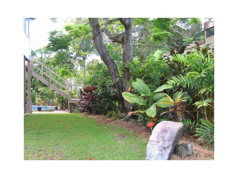 4 Jeffreys Ct, Caloundra QLD 4551