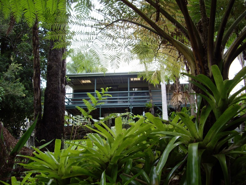 24 FAIRMEADOW RD, Nambour QLD 4560