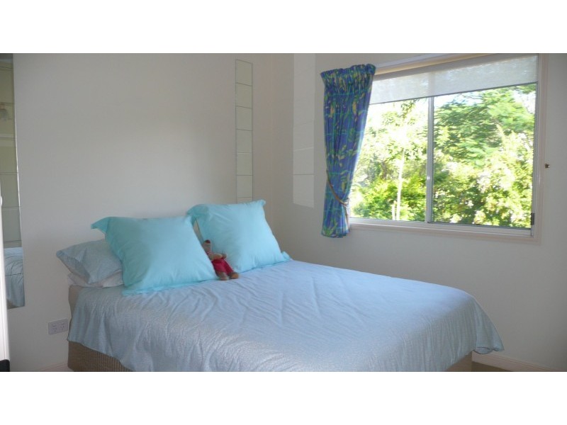 3 Hillside Rd, Glass House Mountains QLD 4518