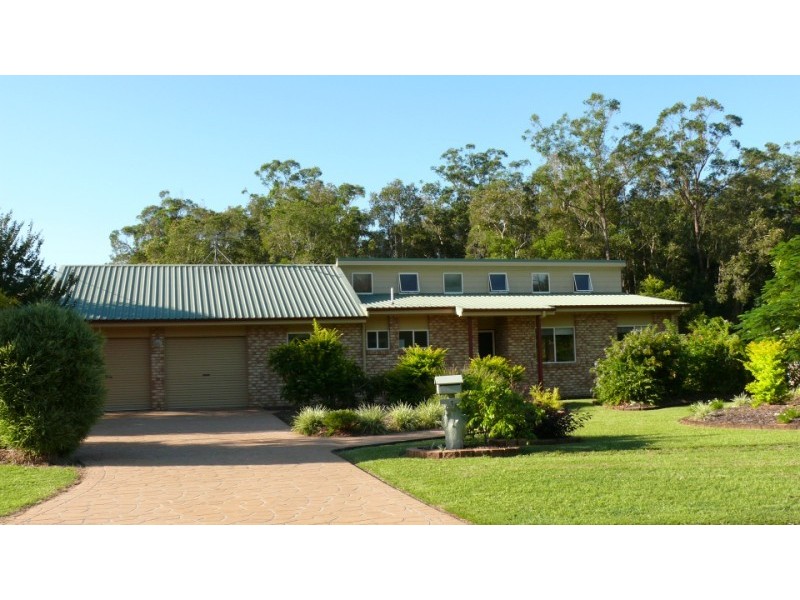 3 Hillside Rd, Glass House Mountains QLD 4518
