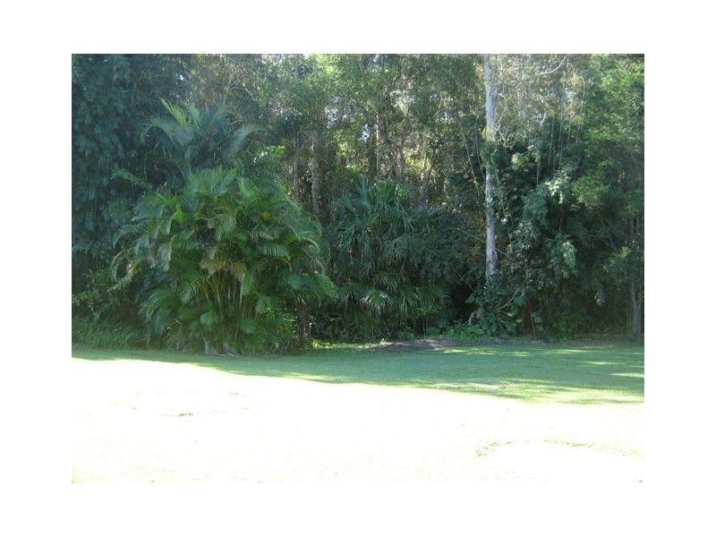 3 Hillside Rd, Glass House Mountains QLD 4518