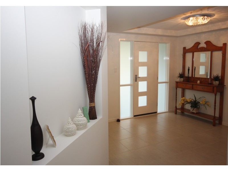 4  Cedarfield Cr, Sippy Downs QLD 4556