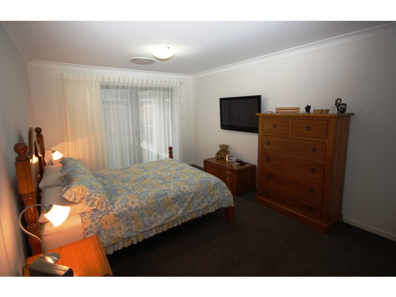 4  Cedarfield Cr, Sippy Downs QLD 4556