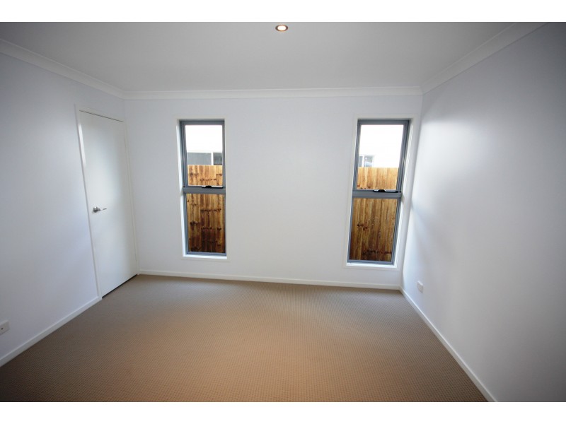 14 Cedarfield Cr, Sippy Downs QLD 4556