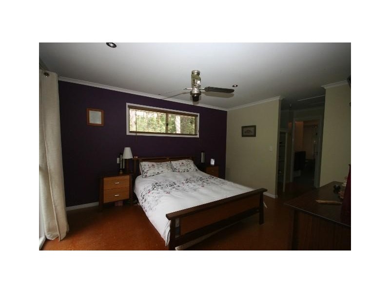 1 Gumleaf Cl, Doonan QLD 4562