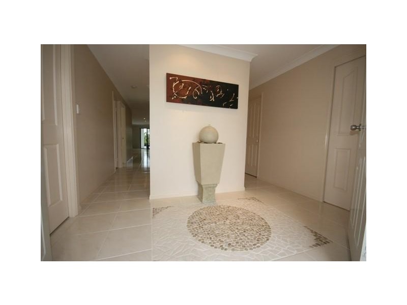 8 FAIRWAY PDE, Peregian Springs QLD 4573