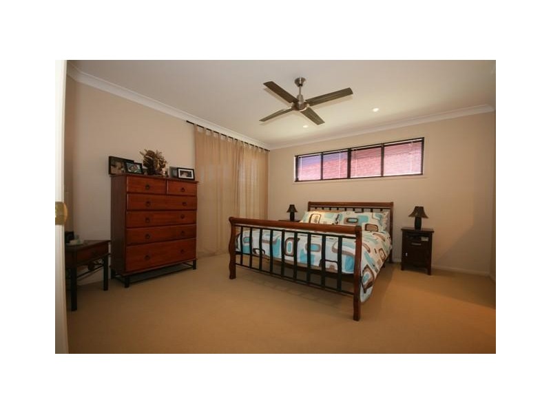 8 FAIRWAY PDE, Peregian Springs QLD 4573