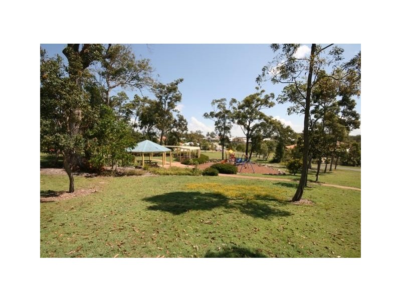8 FAIRWAY PDE, Peregian Springs QLD 4573