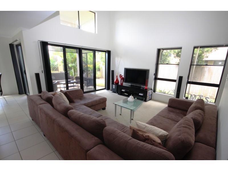 15/2 Lakehead Dr, Sippy Downs QLD 4556