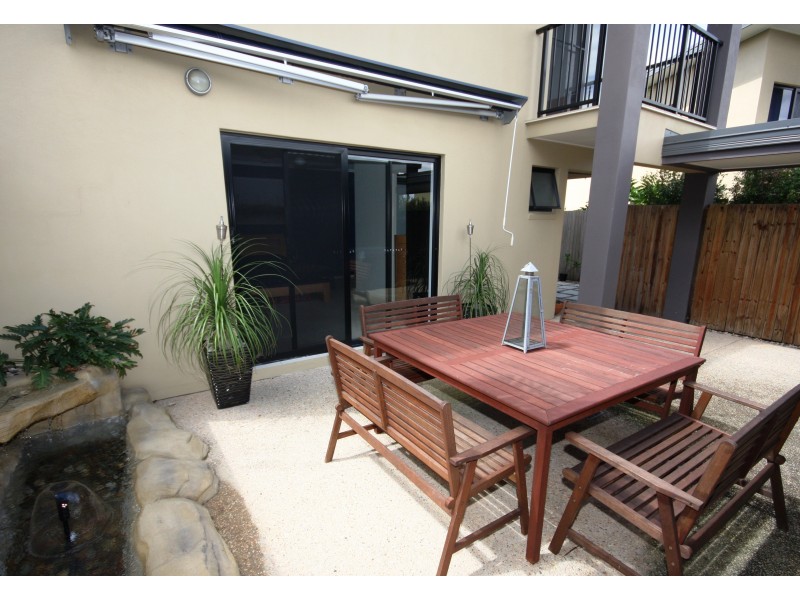 15/2 Lakehead Dr, Sippy Downs QLD 4556