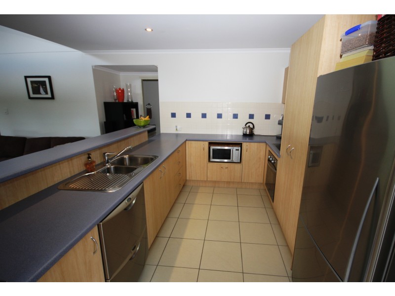 15/2 Lakehead Dr, Sippy Downs QLD 4556