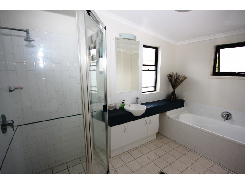 15/2 Lakehead Dr, Sippy Downs QLD 4556