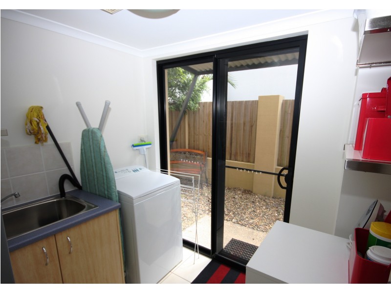 15/2 Lakehead Dr, Sippy Downs QLD 4556