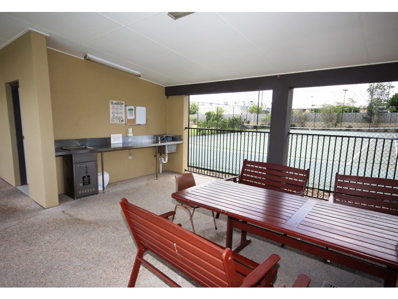 15/2 Lakehead Dr, Sippy Downs QLD 4556