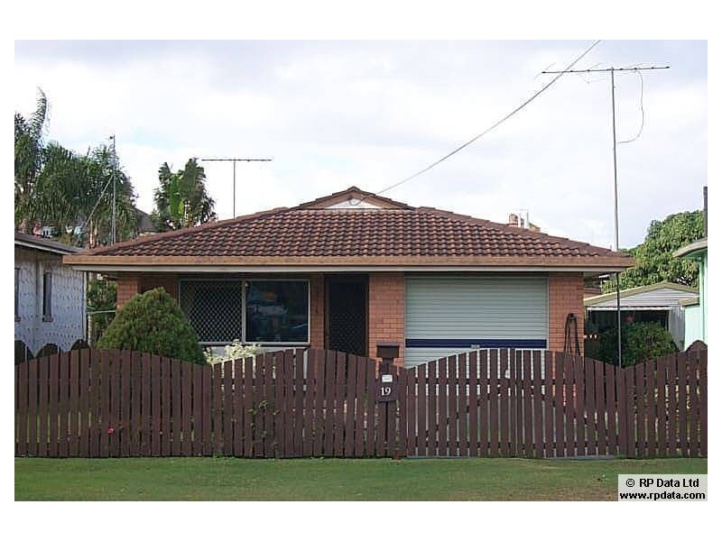19 Hume Street, Golden Beach QLD 4551
