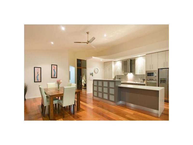 4 Flitcroft Place, Pelican Waters QLD 4551