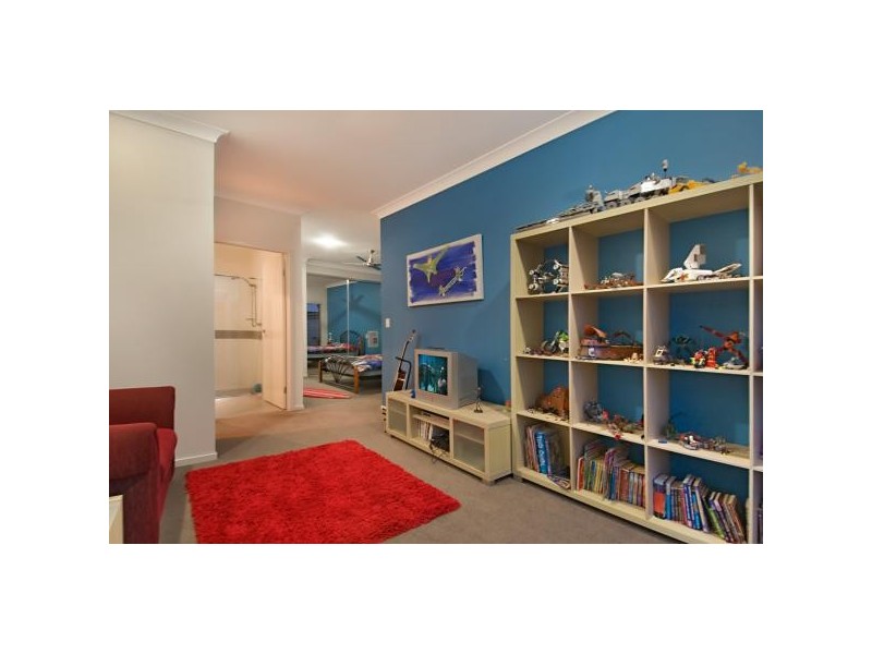 4 Flitcroft Place, Pelican Waters QLD 4551