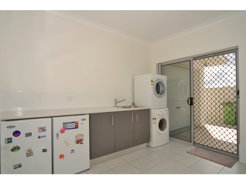 4 Flitcroft Place, Pelican Waters QLD 4551