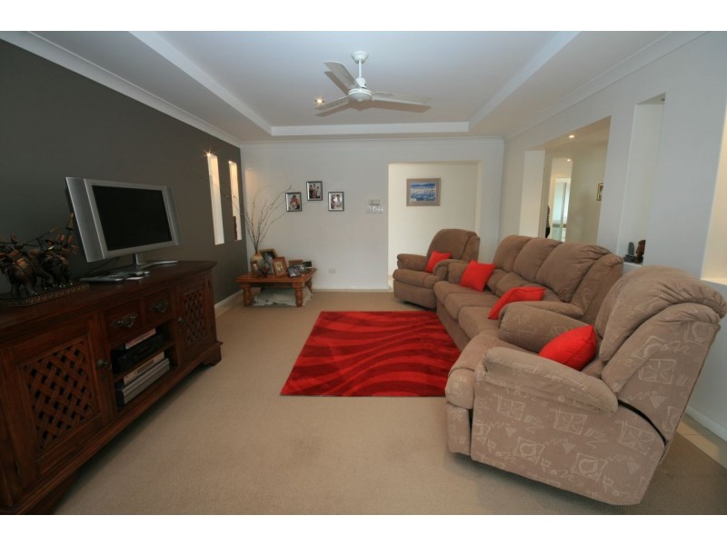 13 Springbrook Grove, Buderim QLD 4556
