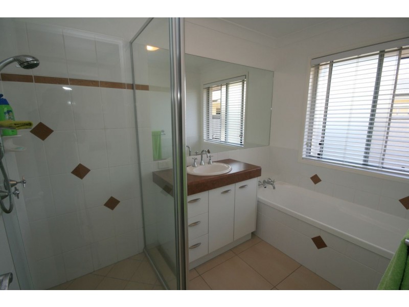 13 Springbrook Grove, Buderim QLD 4556