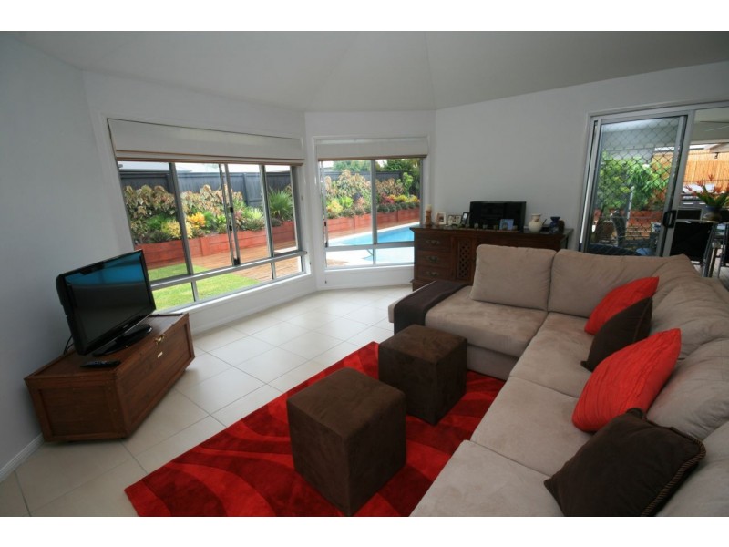 13 Springbrook Grove, Buderim QLD 4556