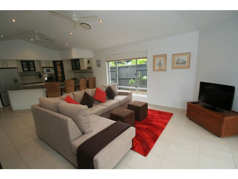 13 Springbrook Grove, Buderim QLD 4556
