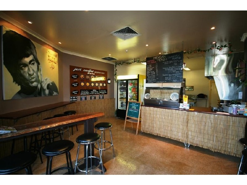 98-100 Alexandra Parade, Alexandra Headland QLD 4572