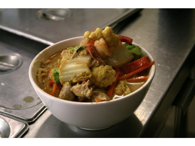 98-100 Alexandra Parade, Alexandra Headland QLD 4572