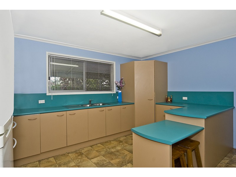 8 Girraween Street, Warana QLD 4575