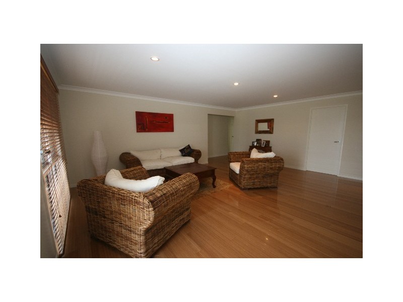 8 Wandaa Ct, Coolum Beach QLD 4573