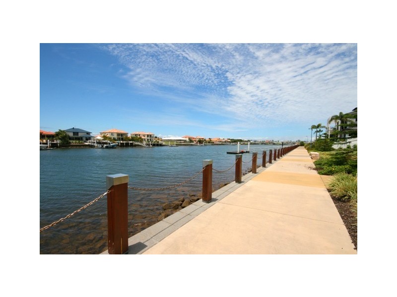 14 JERSEY PLACE, Kawana Island QLD 4575