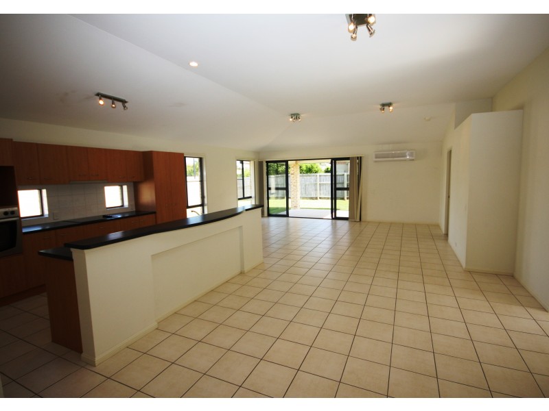 119 Albany St, Sippy Downs QLD 4556