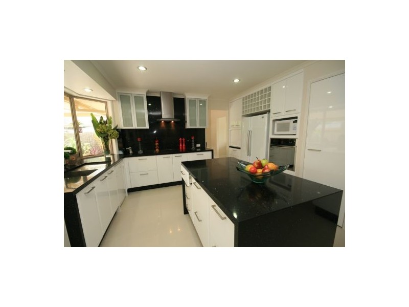 184 Oceanic Drive, Warana QLD 4575