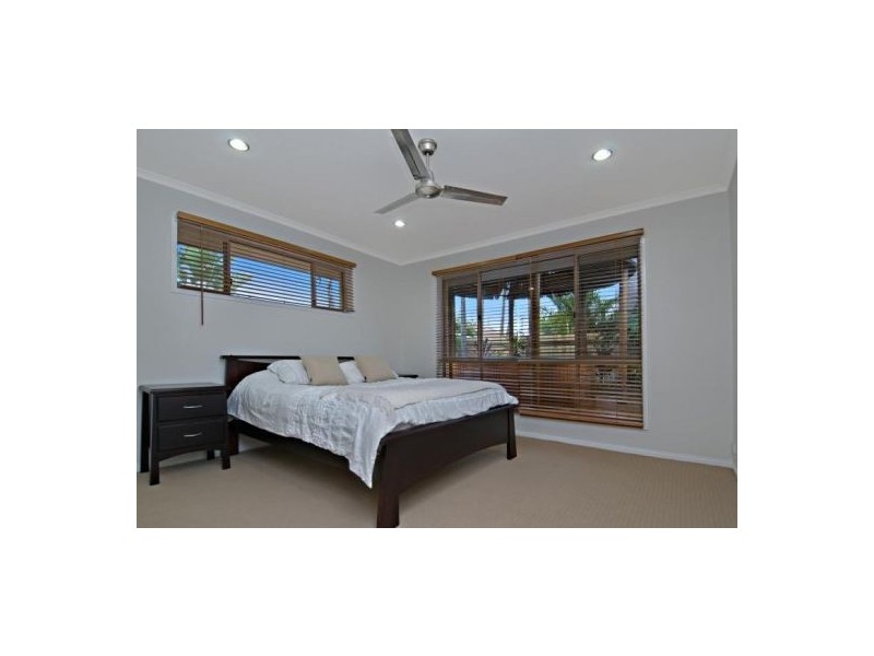 184 Oceanic Drive, Warana QLD 4575