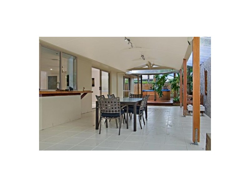 184 Oceanic Drive, Warana QLD 4575